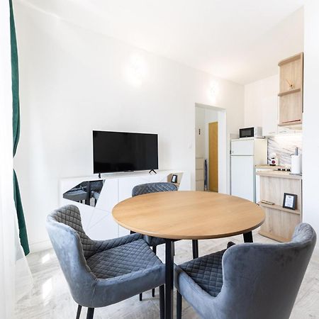 Lions Suites Сплит Экстерьер фото