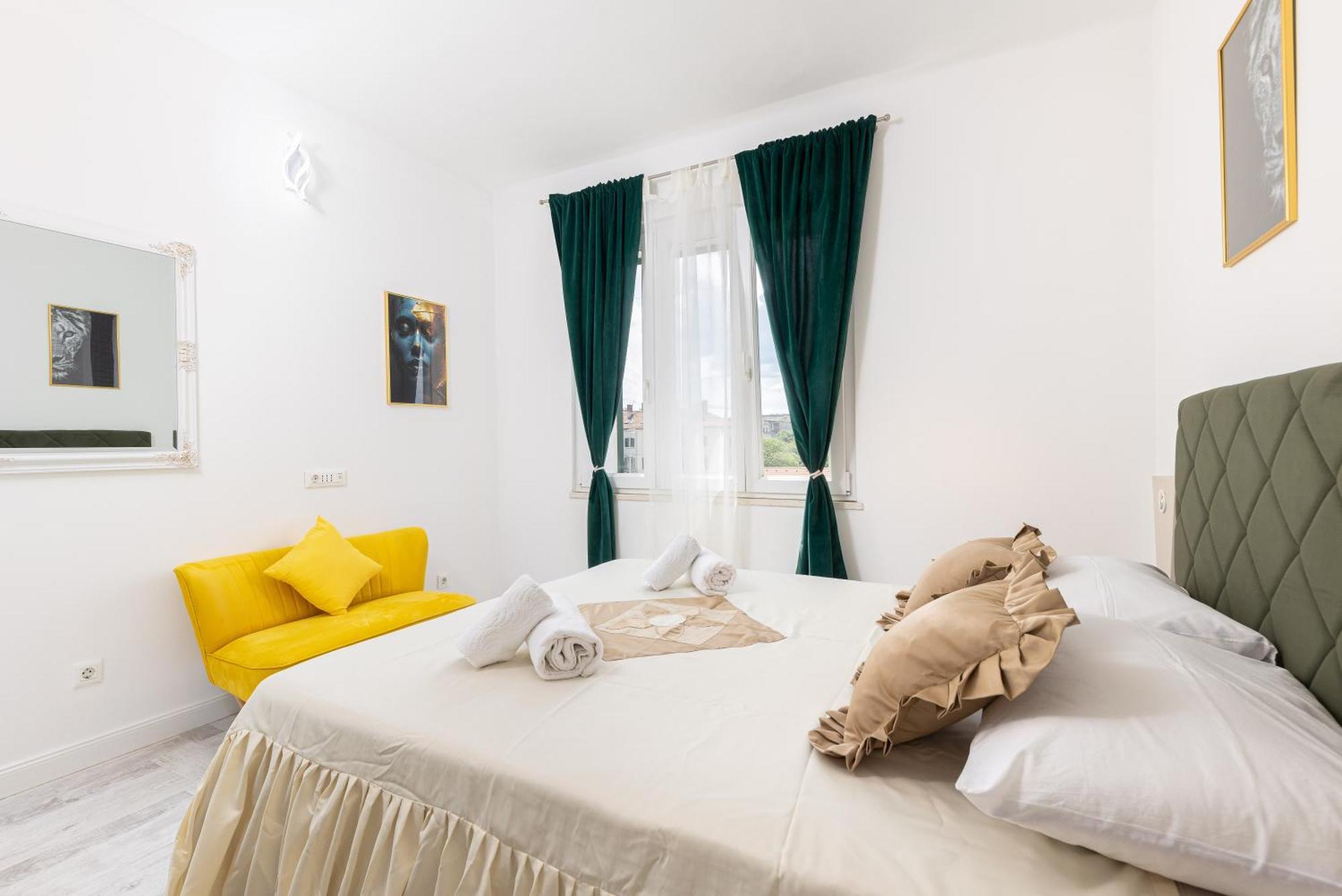 Lions Suites Сплит Экстерьер фото