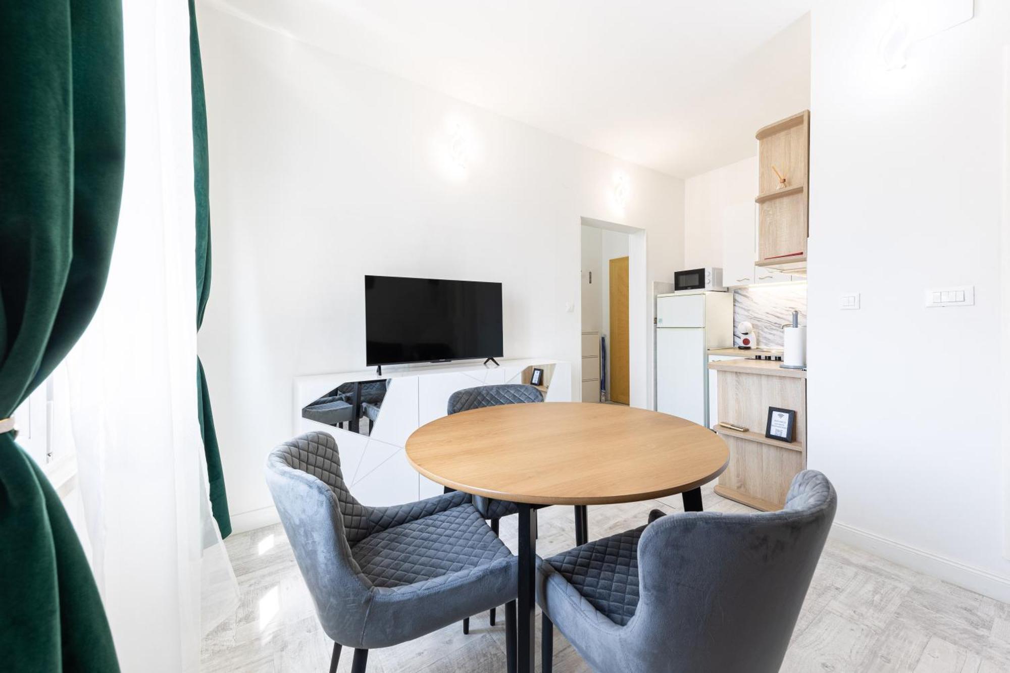 Lions Suites Сплит Экстерьер фото