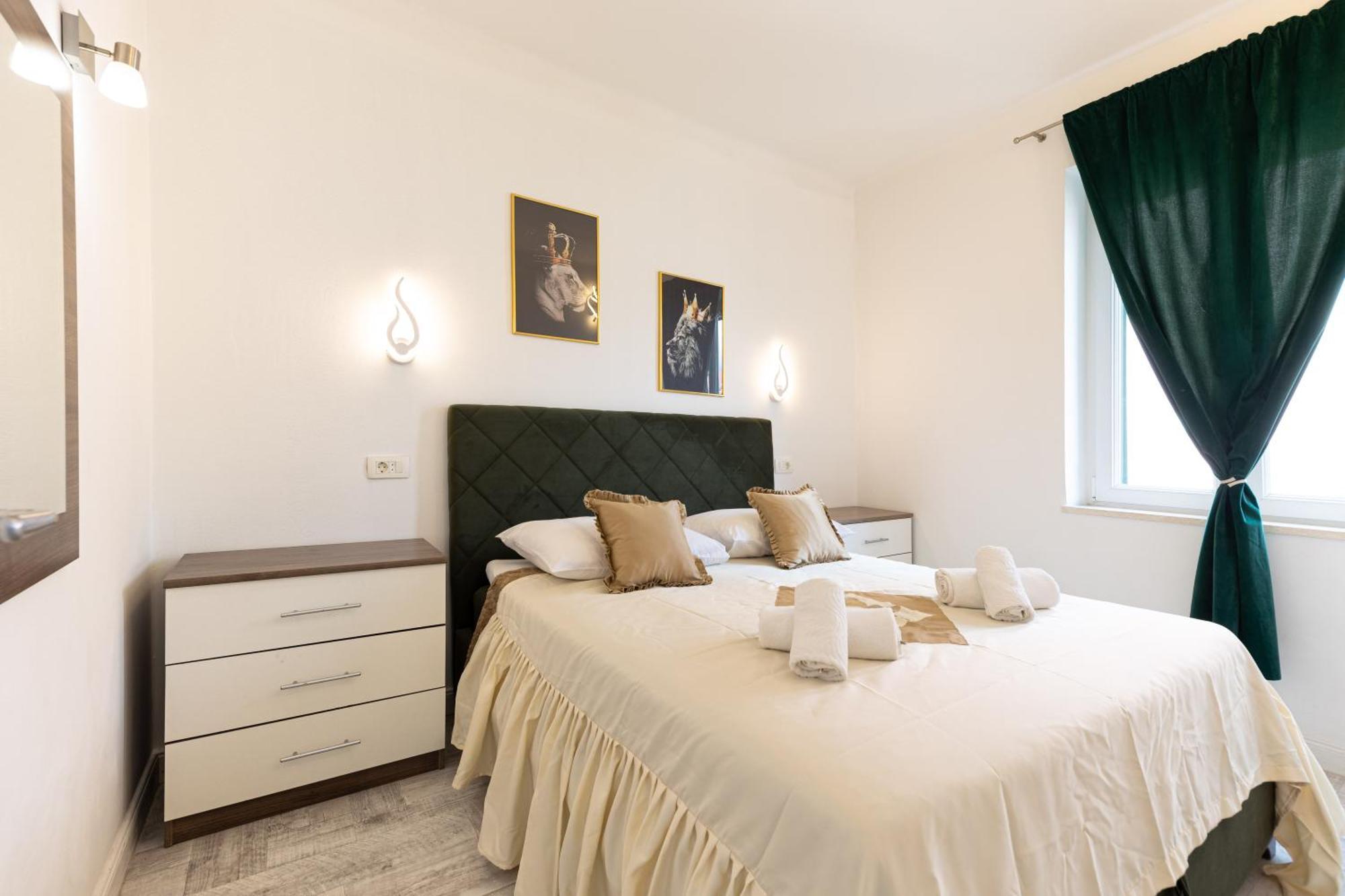 Lions Suites Сплит Экстерьер фото