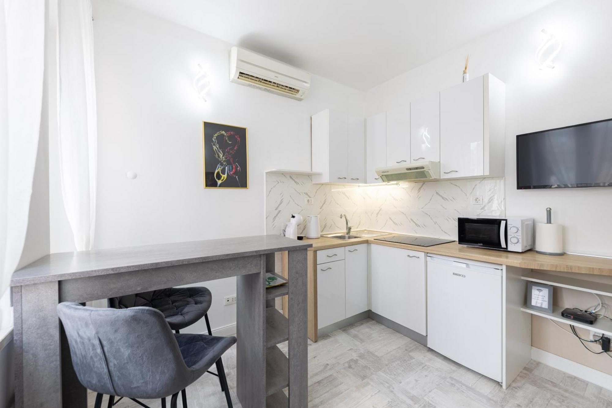 Lions Suites Сплит Экстерьер фото